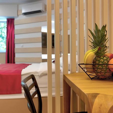 Luxury Studio Yasmine Downtown โมสตาร์ ภายนอก รูปภาพ