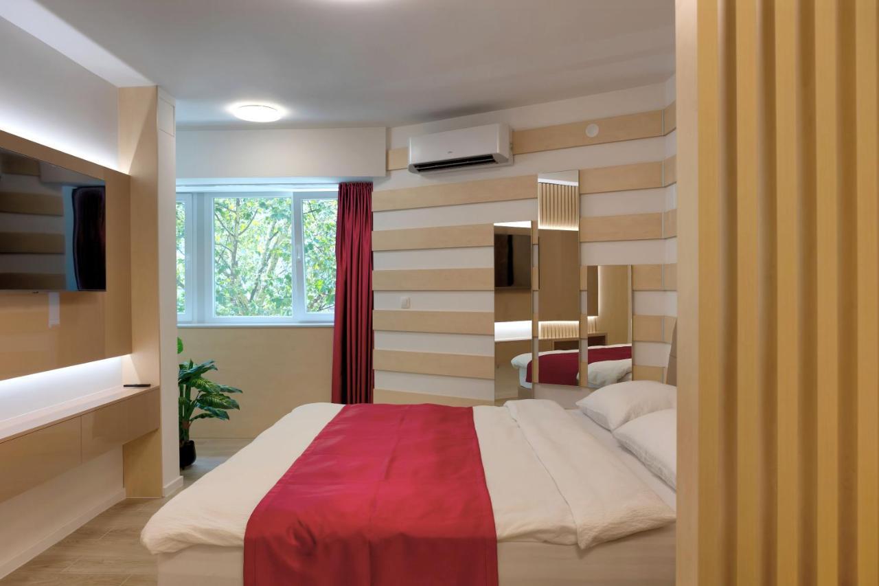 Luxury Studio Yasmine Downtown โมสตาร์ ภายนอก รูปภาพ