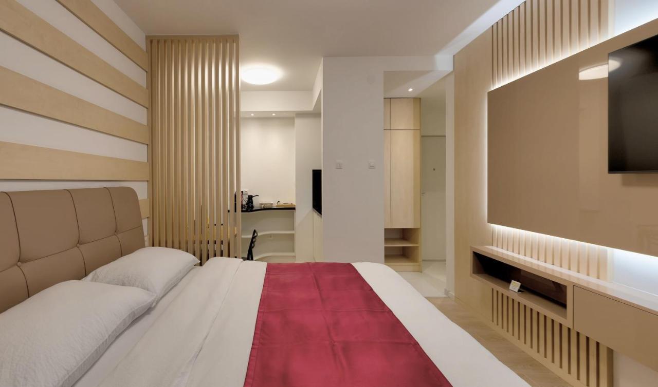 Luxury Studio Yasmine Downtown โมสตาร์ ภายนอก รูปภาพ